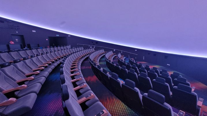 The planetarium, opened in 2012, offers one-hour sessions on different themes.